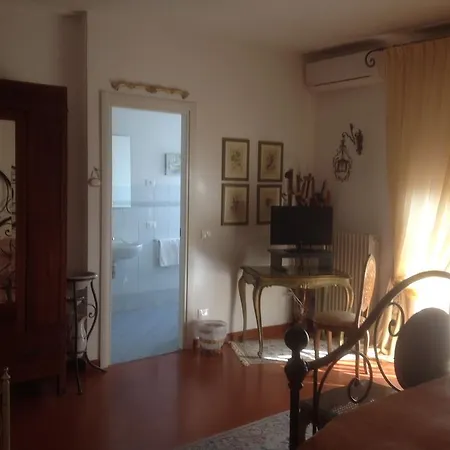 Pensjonat Cisanello House 3*