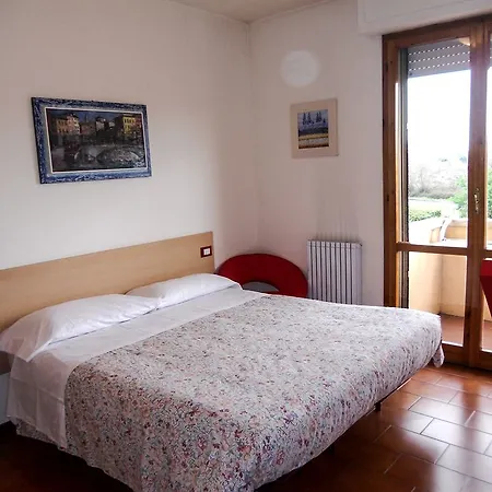 Pensjonat Cisanello House 3*