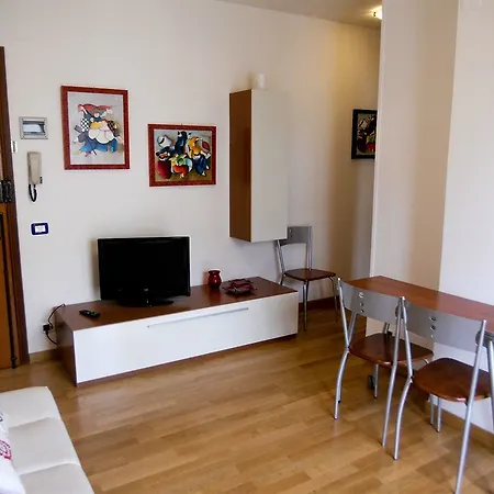 Pensjonat Cisanello House 3*
